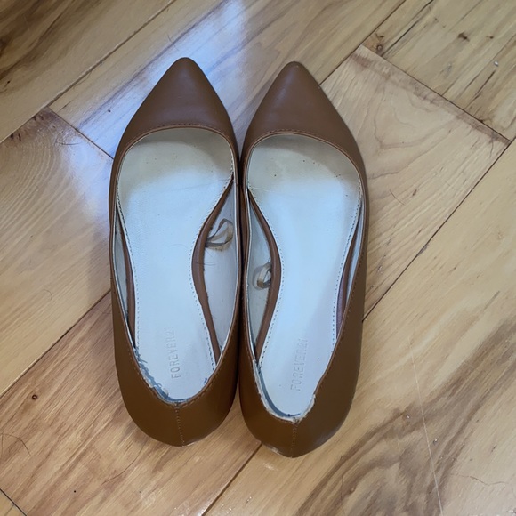 brown pointed flats - Picture 3 of 7